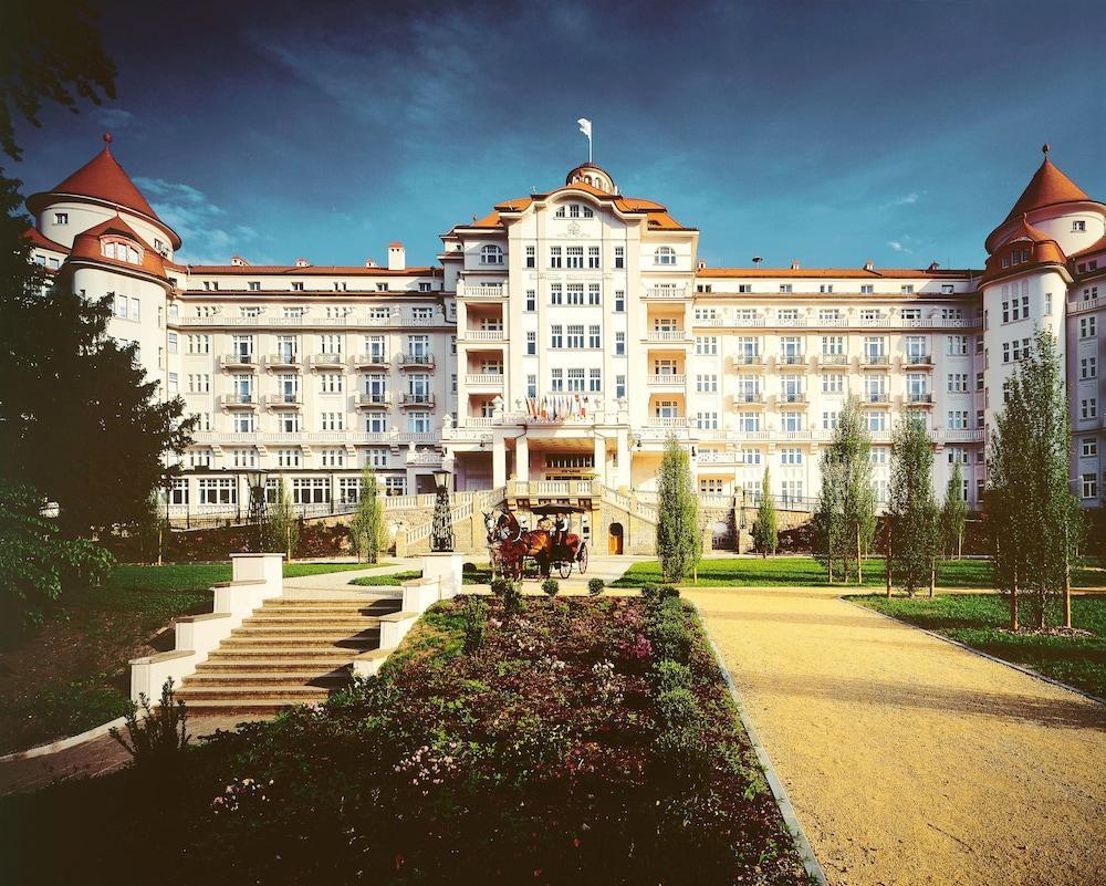 Spa Hotel Imperial Karlovy Vary Exterior foto The Grand Hotel