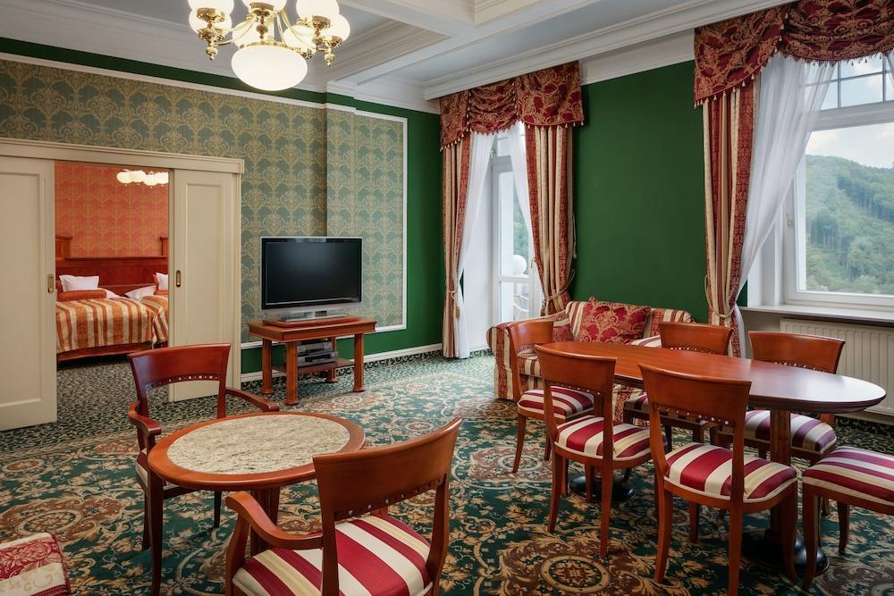 Spa Hotel Imperial Karlovy Vary Exterior foto Suite