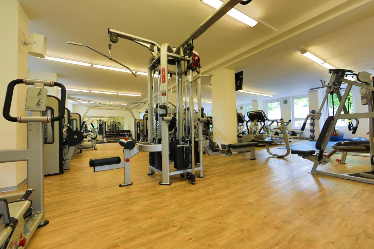 Spa Hotel Imperial Karlovy Vary Exterior foto The gym at the University of Bath